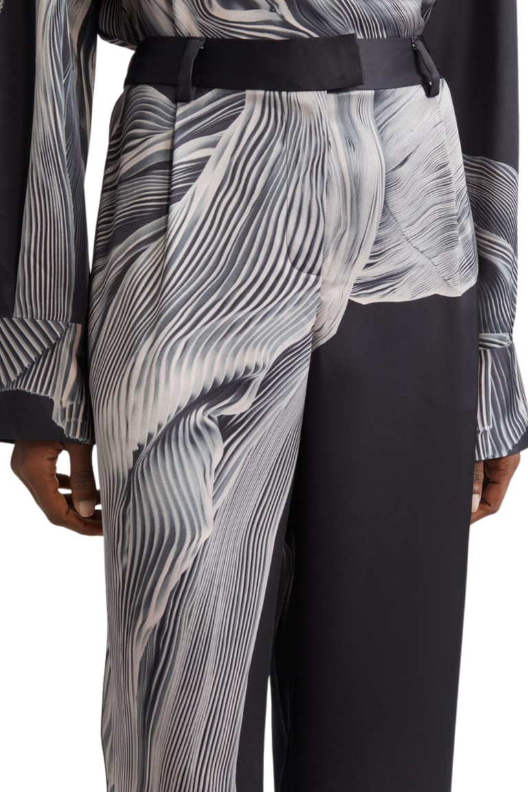 DANCING PLEAT PRINTED DOUBLE-FACE SATIN STRAIGHT-LEG view 4