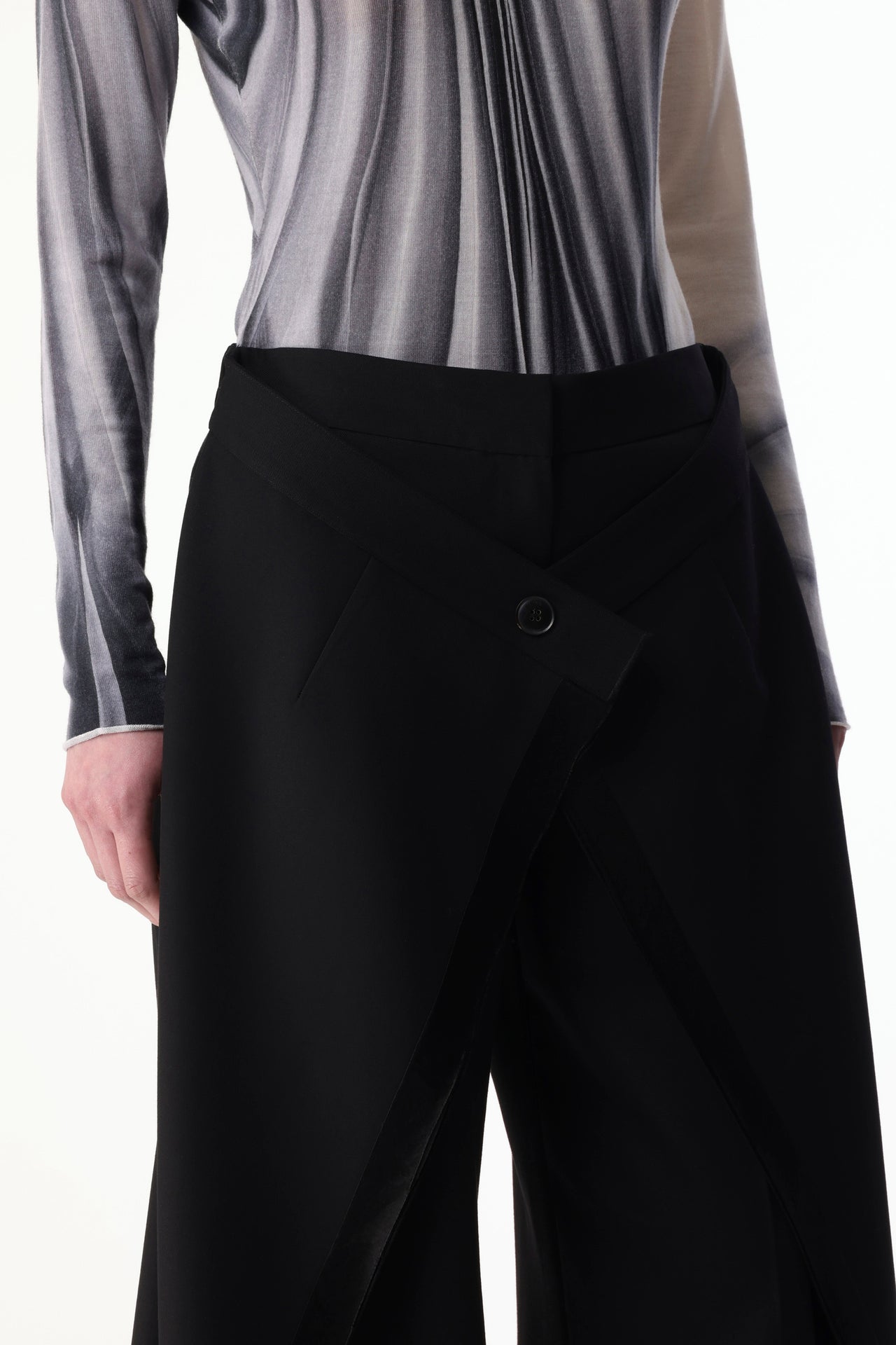 WOOL SUITING WIDE LEG PANT WITH SIDE EXTENSIONS view 4