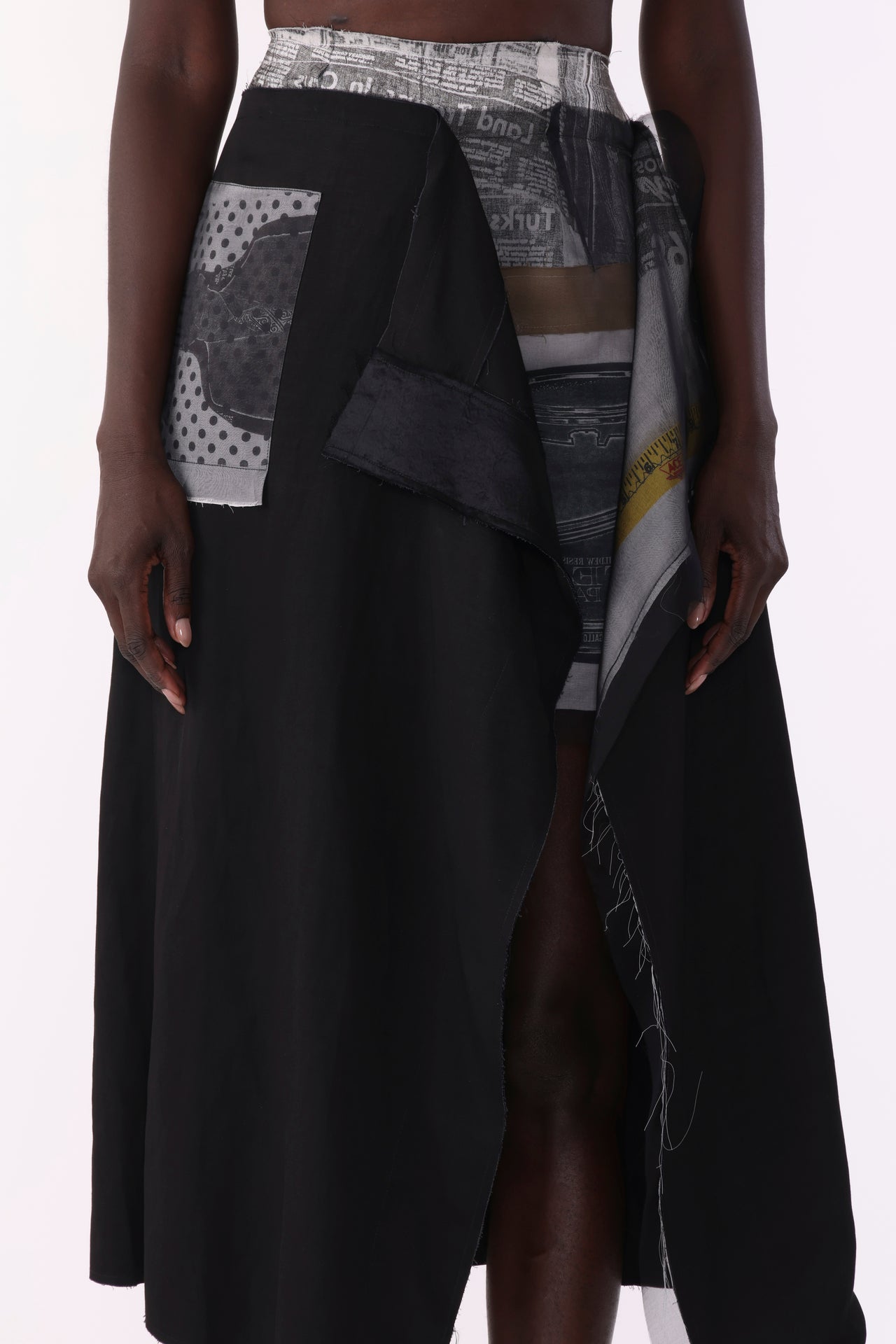 COLLAGE MIDI SKIRT WITH SHEEPHEAD ARTWORK BY ROBERT RAUSCHENBERG view 5