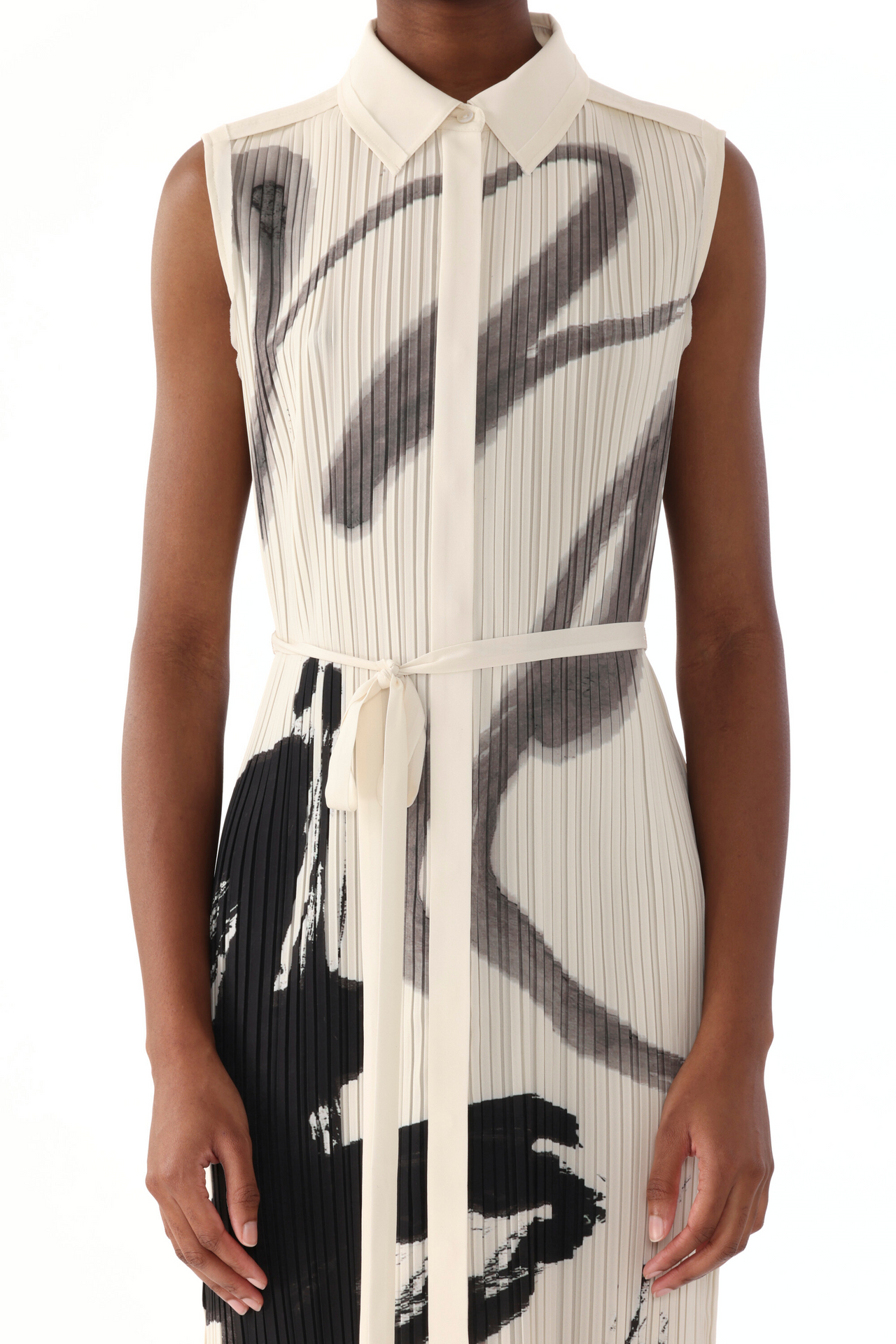 PLEATED SLEEVELESS SHIRTDRESS WITH ARTWORK BY TONG YANG TZE view 2