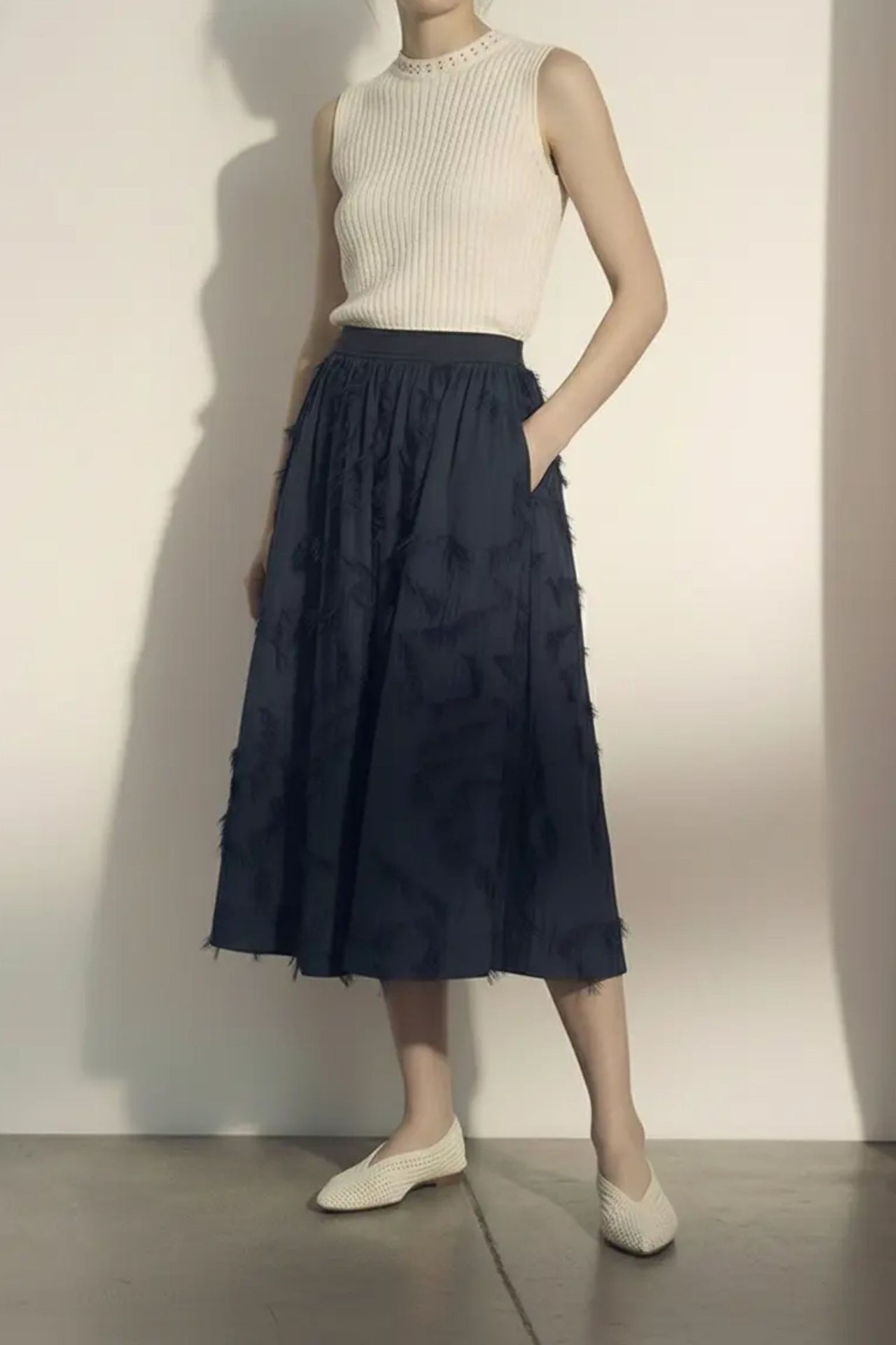CABLE KNIT SLEEVELESS TOP view 2