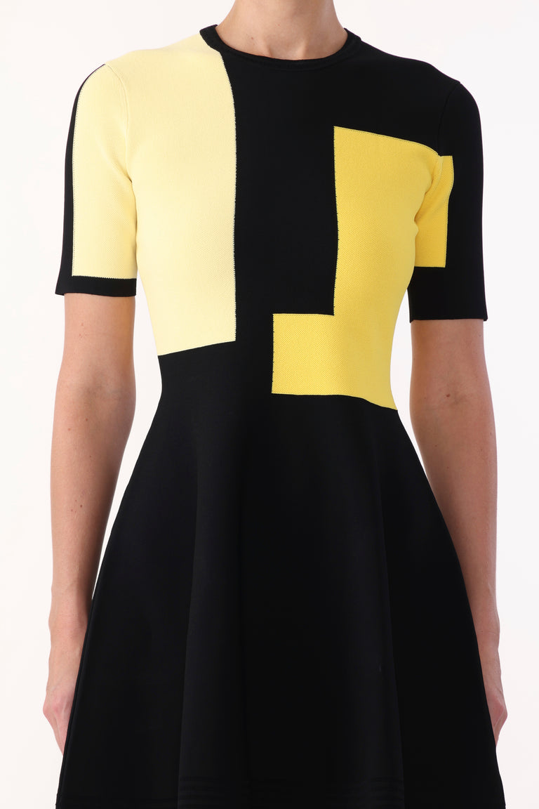 COLORBLOCK KNIT MINI DRESS WITH FLARE SKIRT view 4