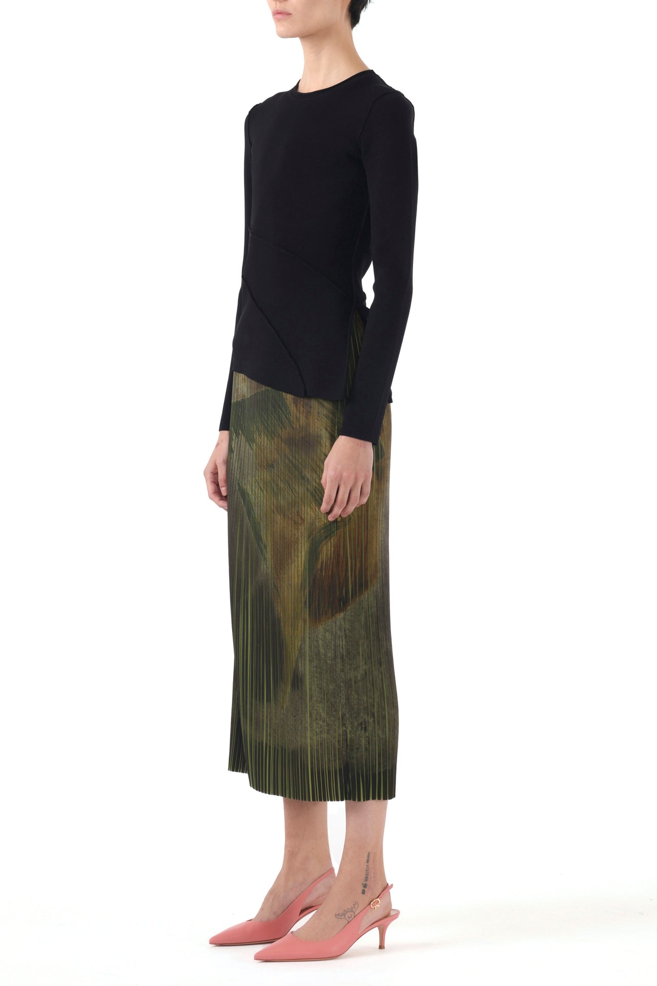 BRUSHSTROKE PRINT PLEATED PENCIL SKIRT view 2