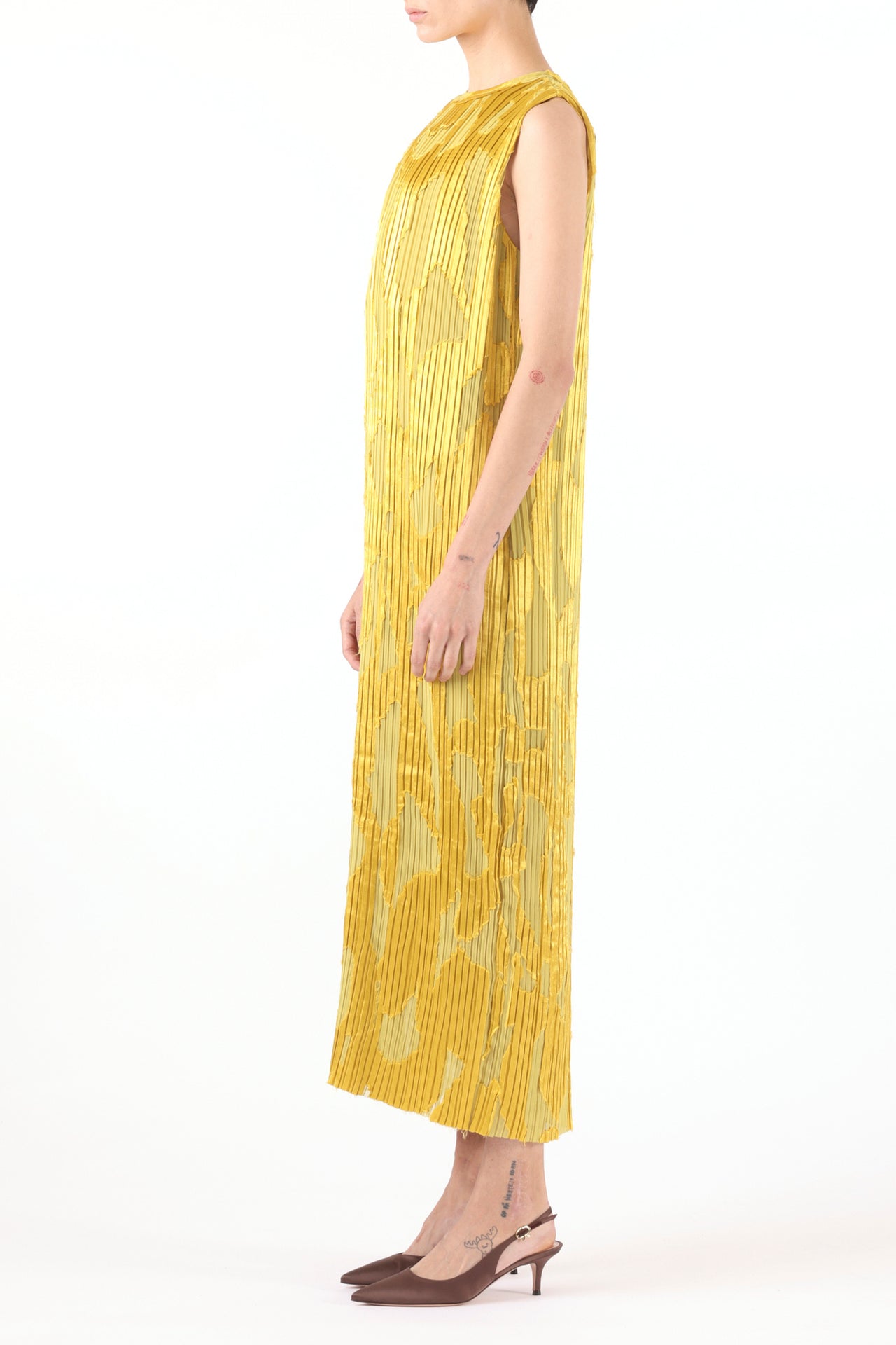 Abstract Fil Coupe Pleated Midi Shift Dress. view 2