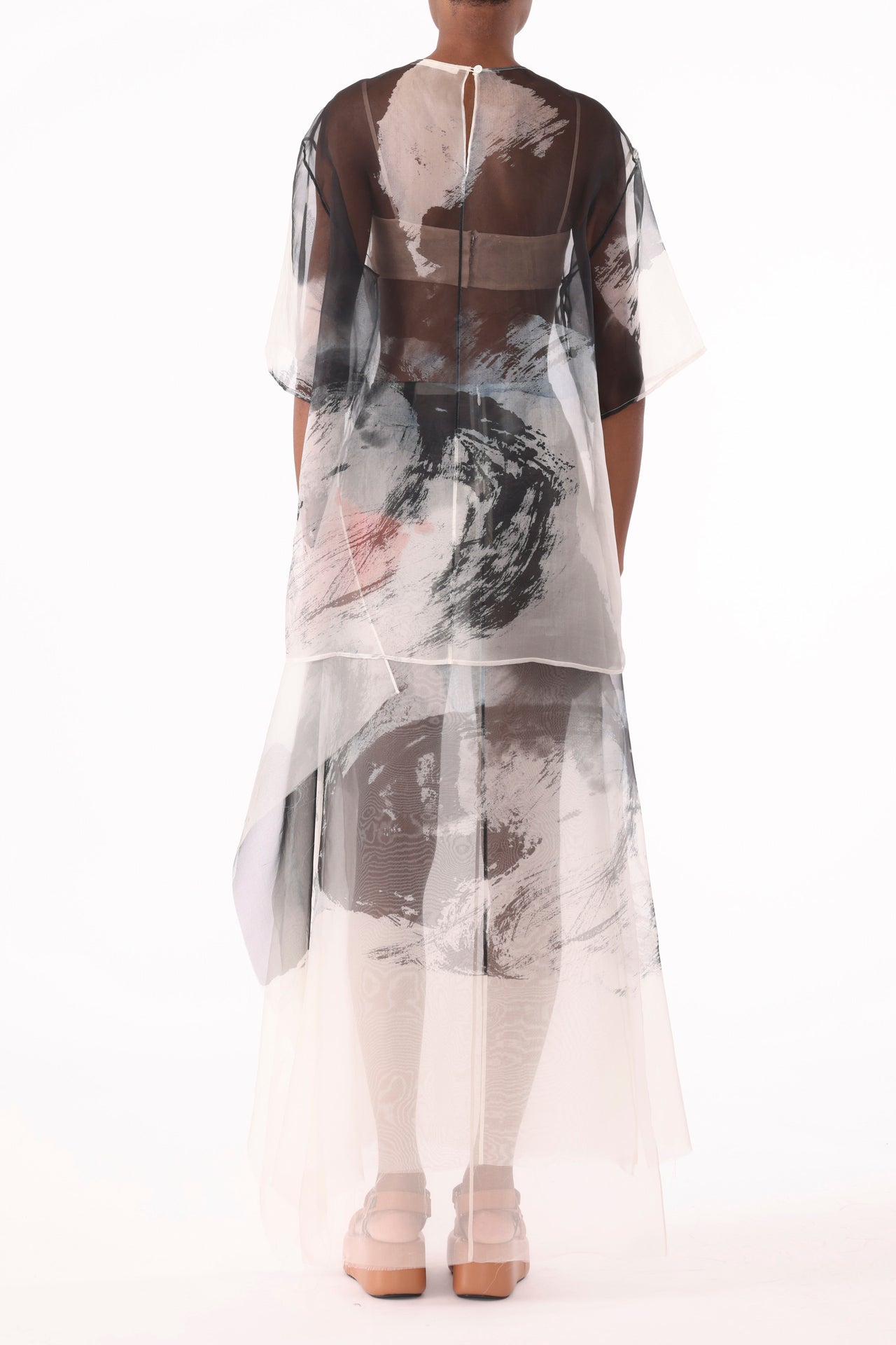 SILK ORGANZA OVERSIZED CREWNECK T-SHIRT WITH ARTWORK BY TONG YANG TZE view 2