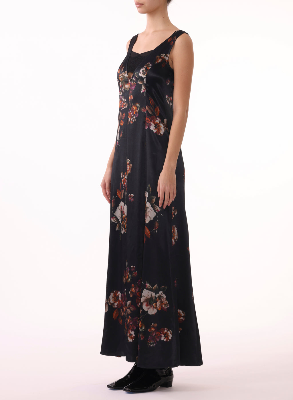 DOUBLE SCALLOP LACE DETAIL LONG PRINTED CREPE DRES view 3