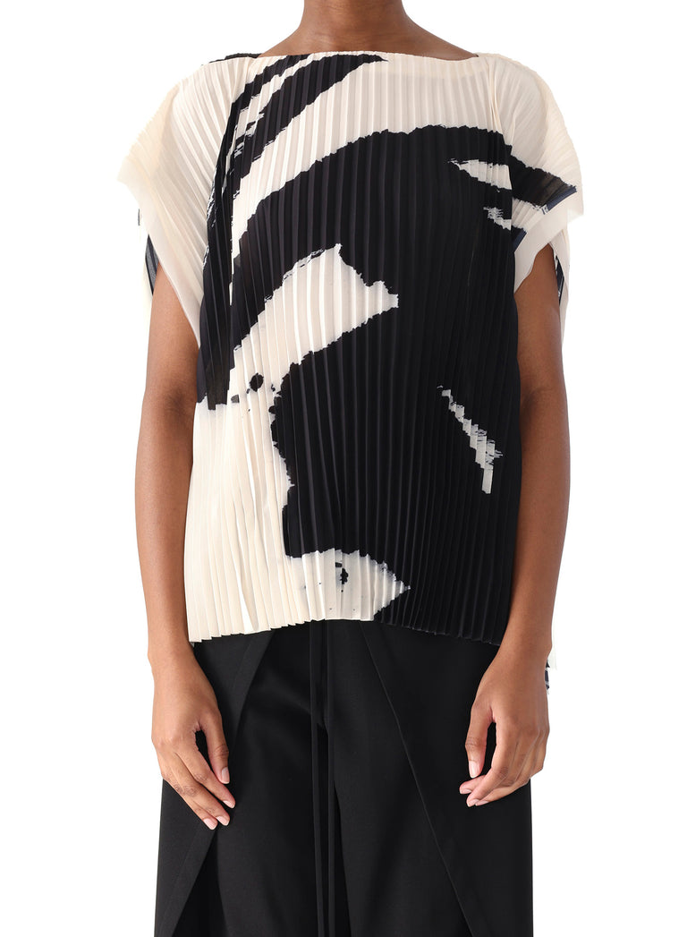 BOATNECK PLEATED SQUARE TOP WITH ARTWORK BY TONG YANG TZE view 4