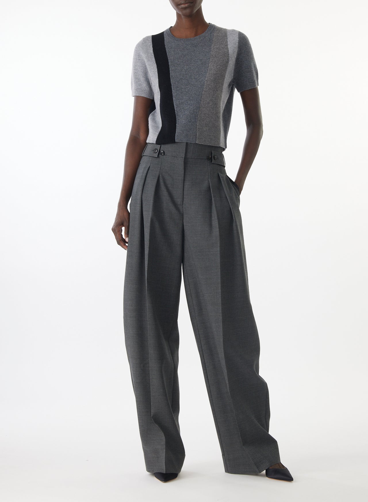 ASYMMETRICAL PANELLED SHORT SLEEVE WOOL SWEATER view 4